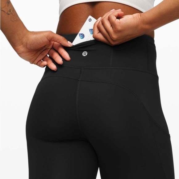 Lululemon Fast and Free Crop 23” Mesh Legging Black Incognito Camo Embossed 2 - Picture 5 of 16